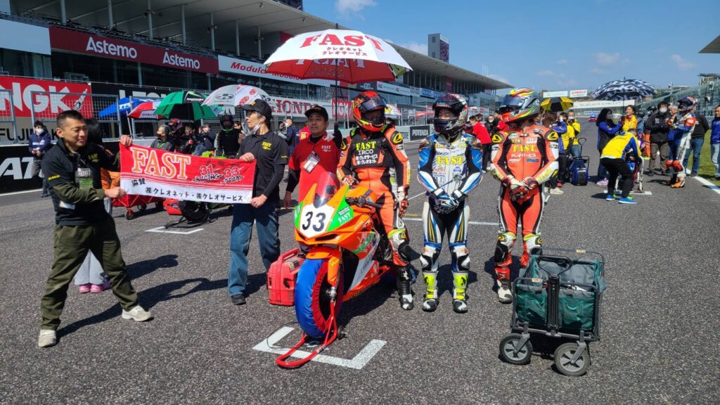 レースチームFASTドライバークルーメンバー