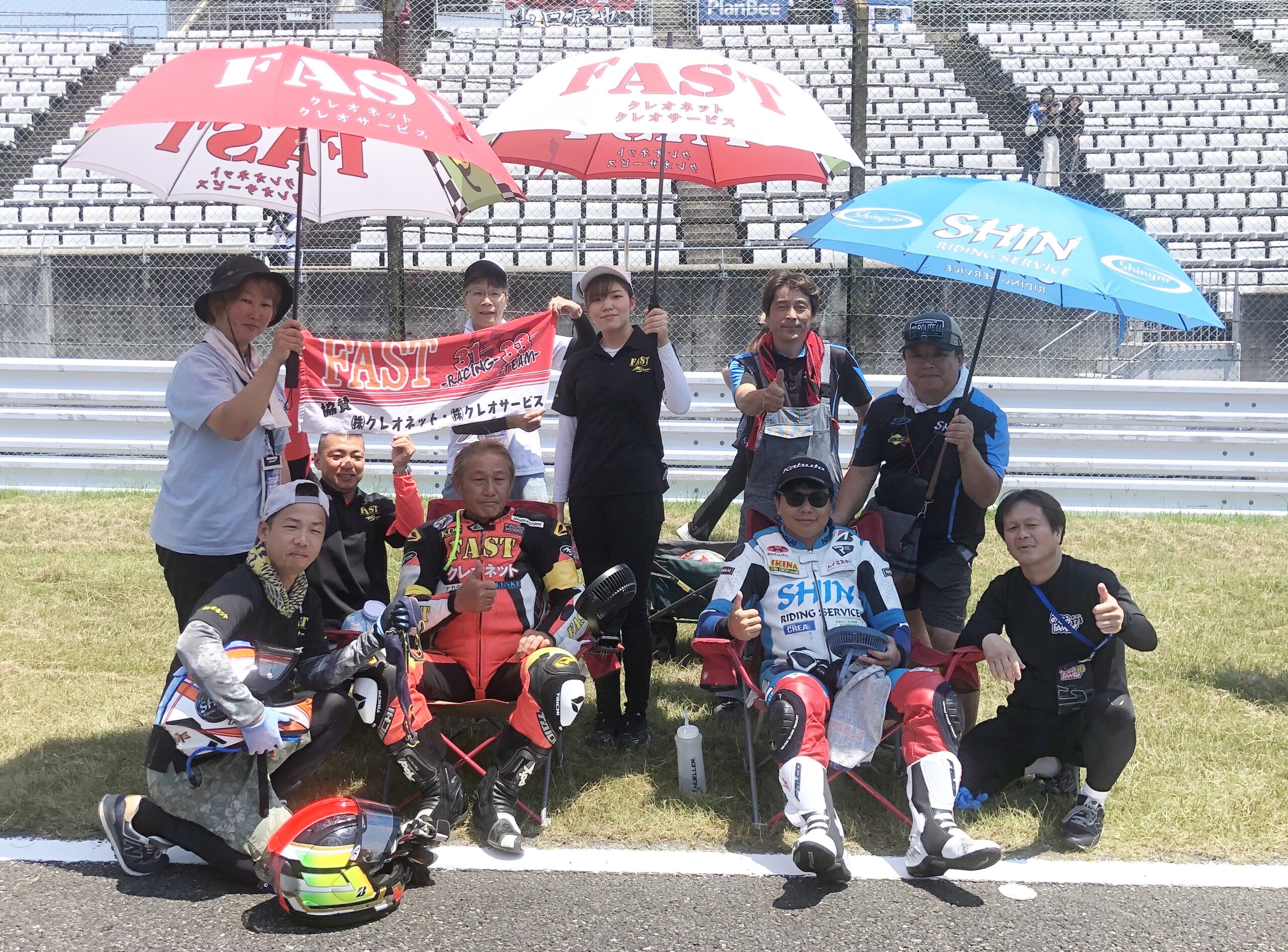 レーシングチームFASTメンバー