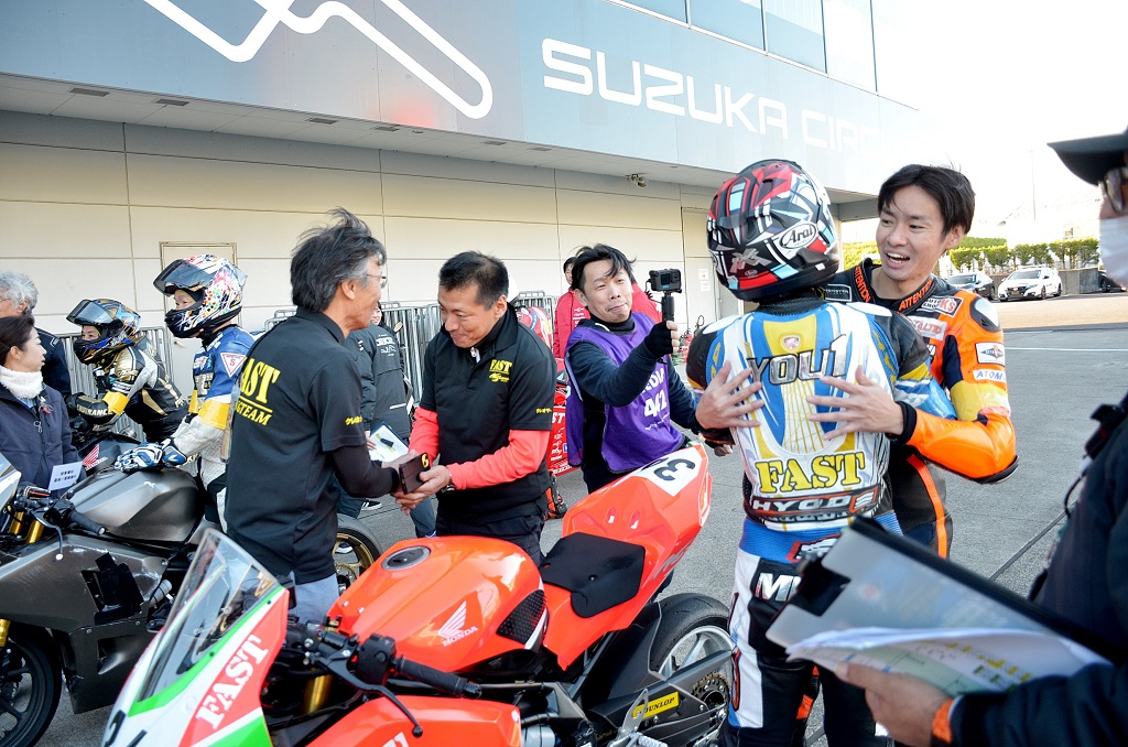 FASTレーシングチーム